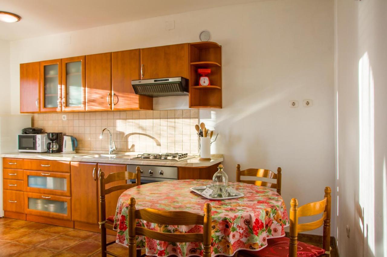 Apartments With A Parking Space Senj - 11520 Exterior foto